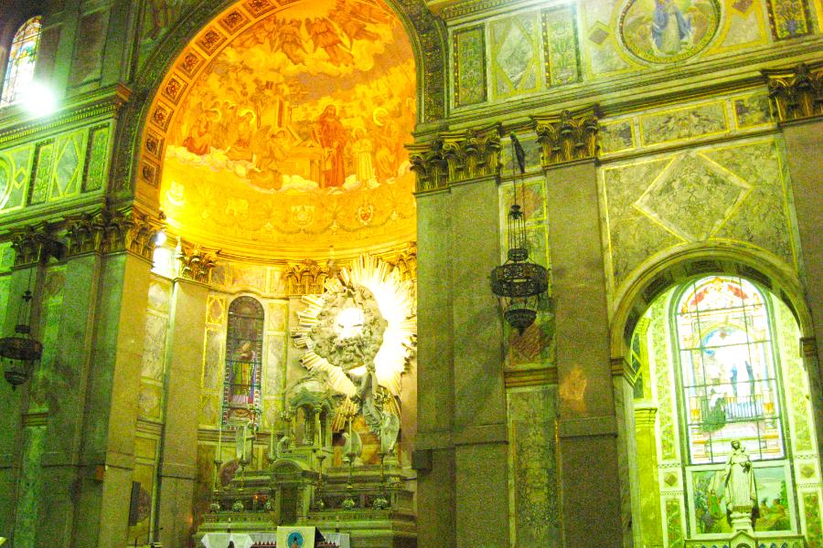 観光ベレンのナザレ大聖堂(Basílica de Nossa Senhora de Nazaré)の写真