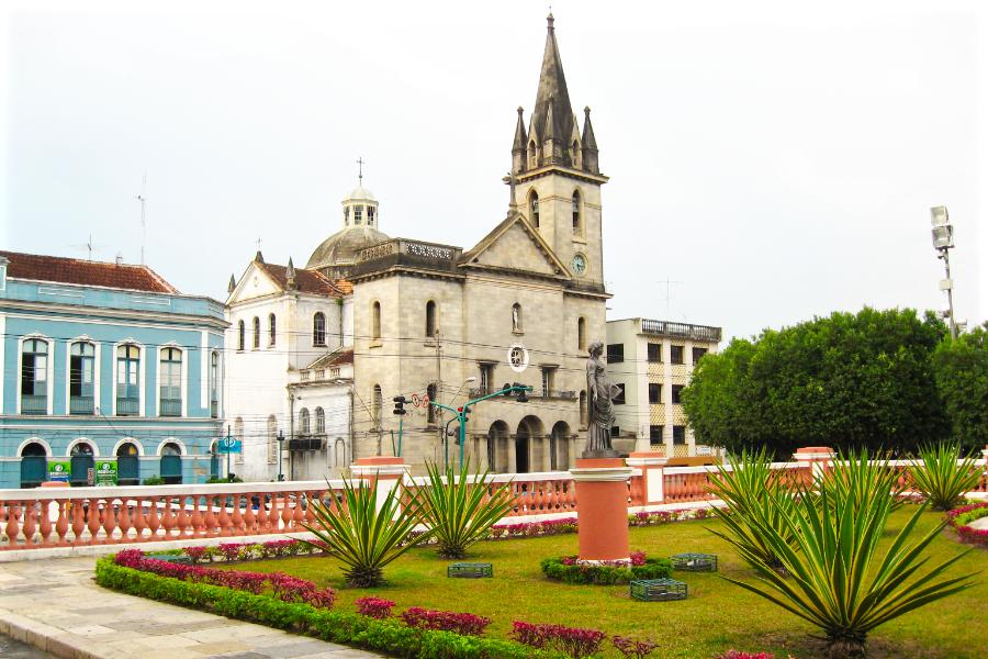 観光世界遺産マナウスのアマゾナス劇場(Teatro Amazonas)とサンセバスチャン広場(観光15分)の写真
