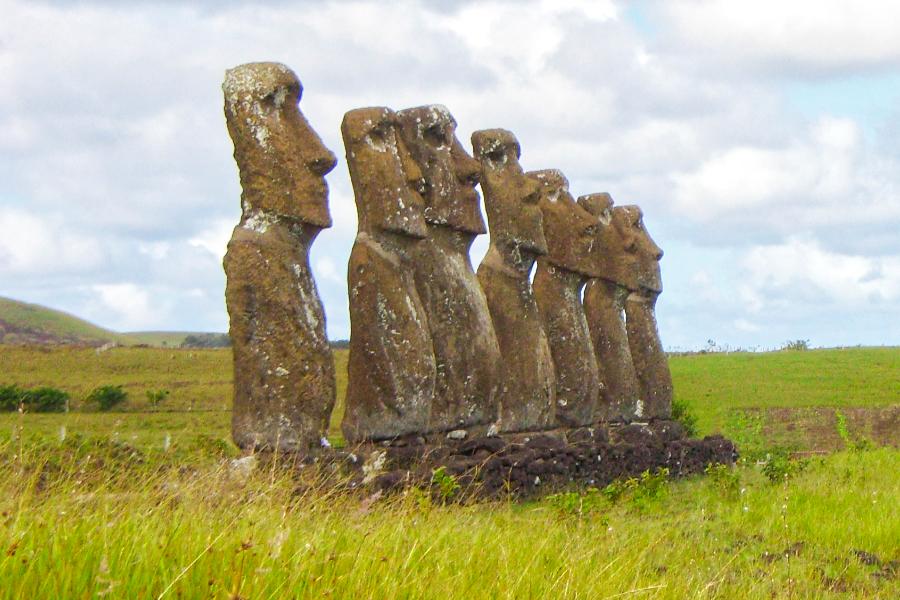観光世界遺産アフ･アキビ(Ahu Akivi)(観光10分)の写真51