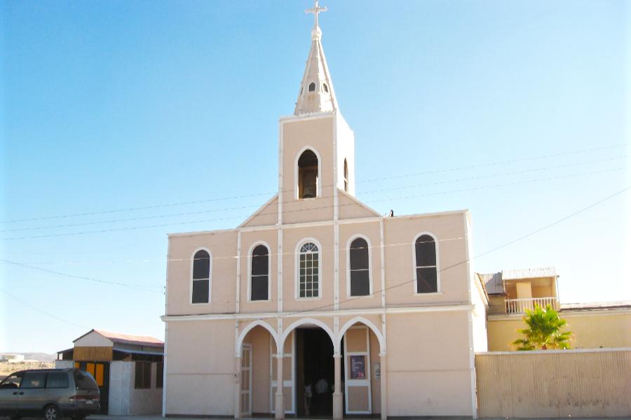 観光ウアラ(Huara)のサンティシモ･レデントール教会(Iglesia Santisimo Redentor)(観光10分)の写真