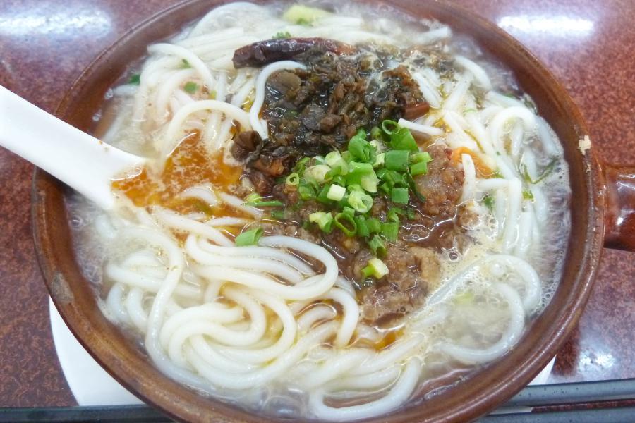 雲南省の米線などの写真