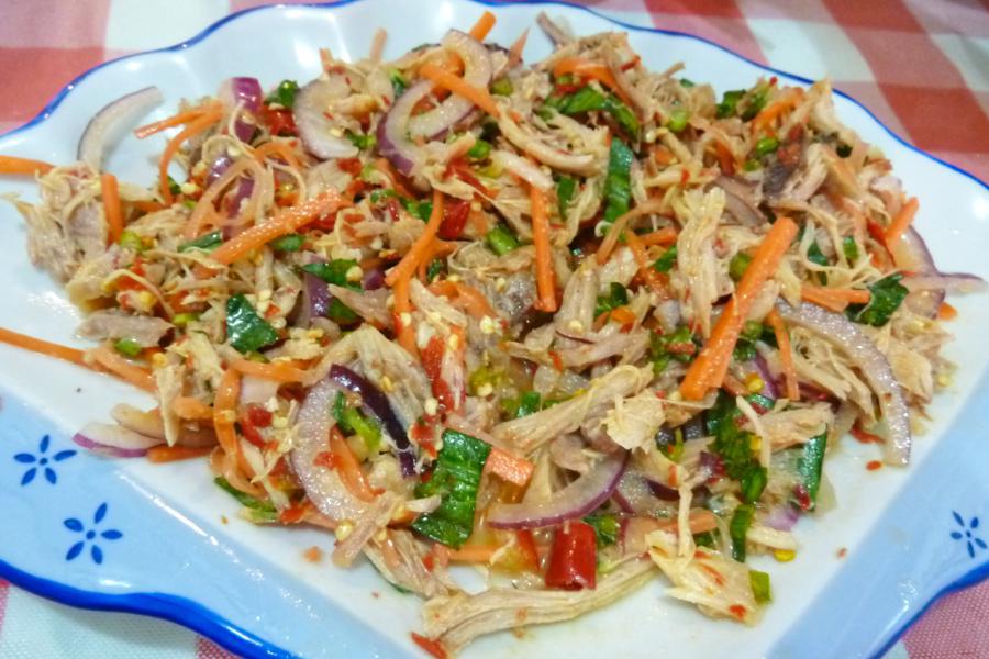 雲南省の米線などの写真