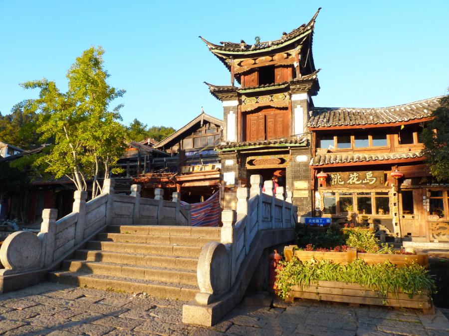 観光世界遺産麗江旧市街(れいこう/中国語読み:リージャン)(標高2400m)(観光8時間)の写真