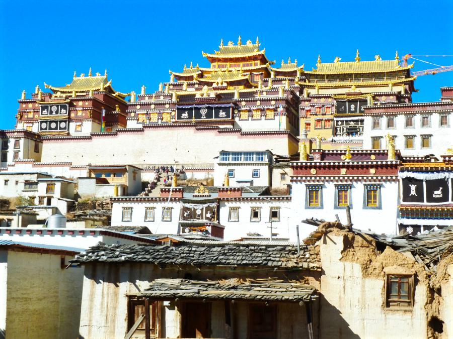 観光香格里拉(シャングリラ)(標高3160m)(観光7時間)の写真