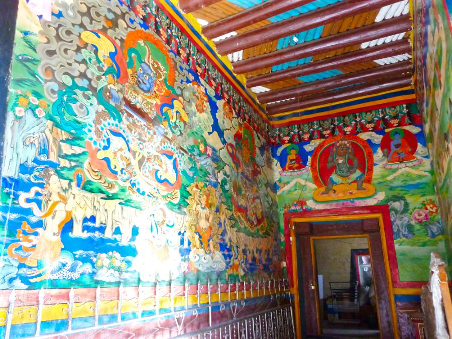 観光香格里拉(シャングリラ)(標高3160m)(観光7時間)の写真