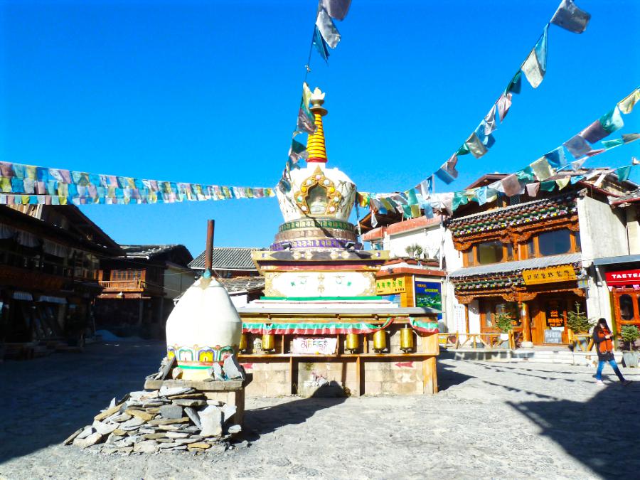 観光香格里拉(シャングリラ)(標高3160m)(観光7時間)の写真