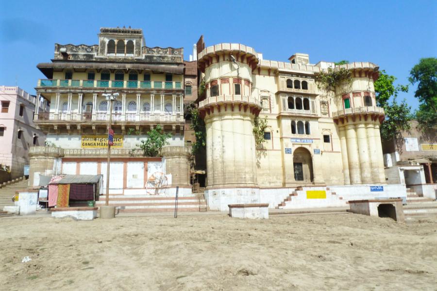 観光(1)アッシーガート(Assi),(2)ガンガーマハル1(Ganga Mahal 1)の写真