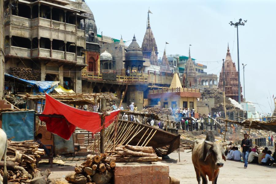 観光(53)マニカルニカー・ガート(Manikarnika Ghat)の写真