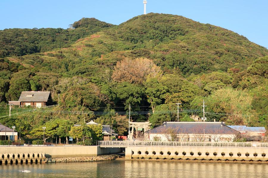 観光世界遺産大島の宗像大社 中津宮(むなかたたいしゃ なかつみや/なかつぐう)(観光15分)の写真