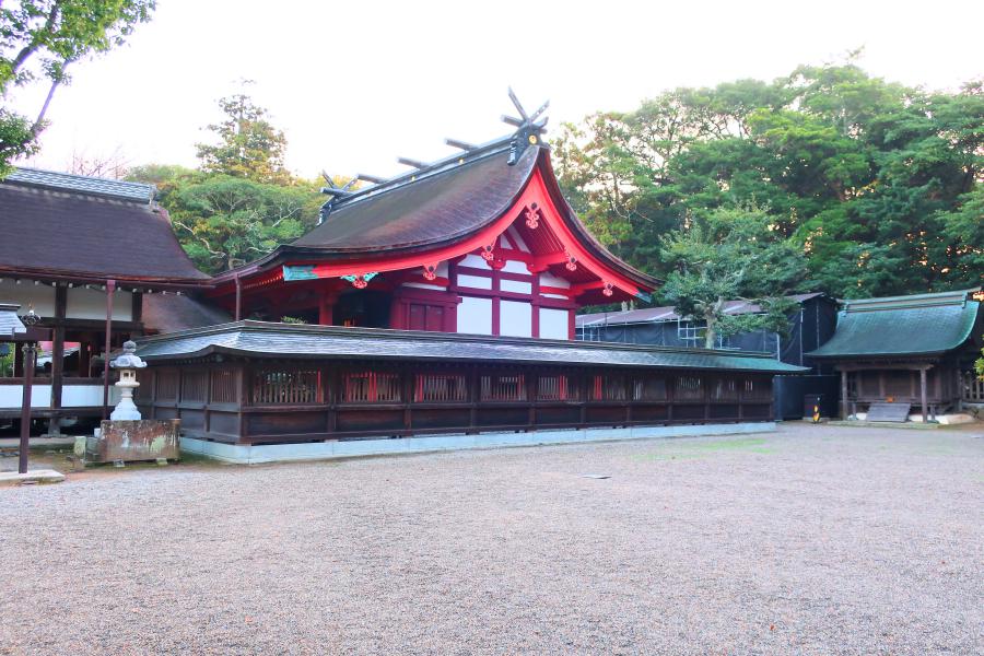 観光世界遺産宗像大社 辺津宮(むなかたたいしゃ へつみや/へつぐう)(観光15分)の写真