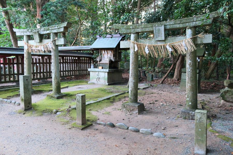 観光世界遺産宗像大社 辺津宮(むなかたたいしゃ へつみや/へつぐう)(観光15分)の写真