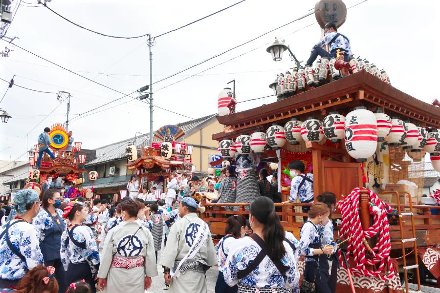 第29回 富岡どんと祭りの山車の写真