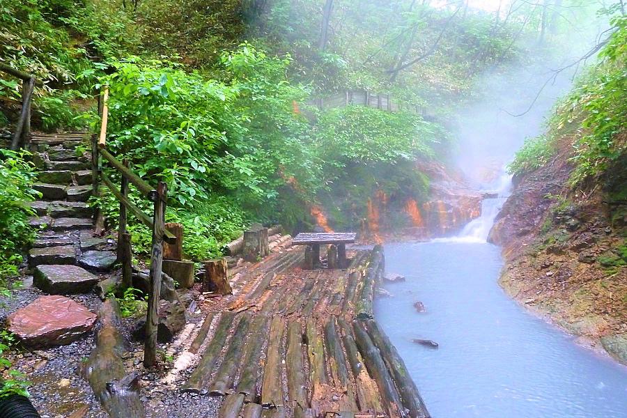登別温泉の大湯沼川の天然足湯の写真@北海道観光