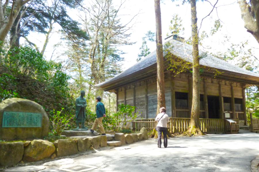 世界遺産 平泉「国宝 中尊寺金色堂旧覇堂」写真