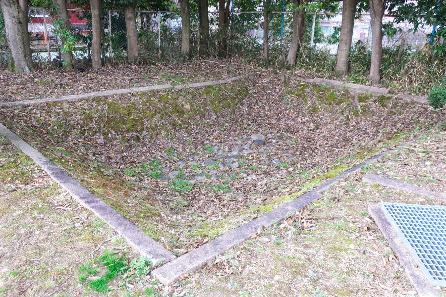 観光遺産候補飛鳥水落遺跡(あすかみずおちいせき)、石神遺跡(いしがみいせき)(観光5分)の写真