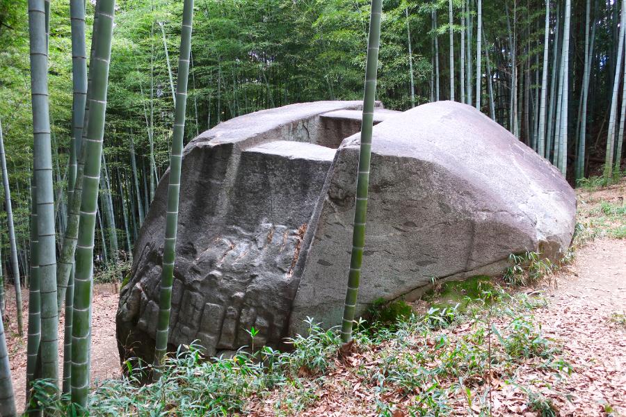 観光益田岩船(ますだのいわふね)(観光5分)の写真