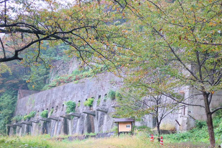 世界遺産 佐渡島さどの金山の搗鉱場跡の写真