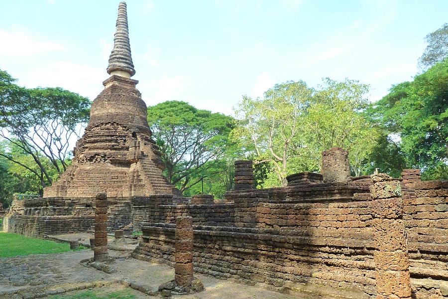 世界遺産スコータイのシーサッチャナーライ歴史公園ワット・ナーンパヤー写真@タイ観光