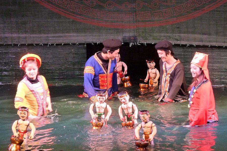ハノイの水上人形劇@ベトナム観光/写真