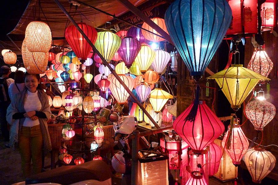 ホイアンの夜のランタン祭り@ベトナム観光/写真