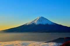世界遺産富士山−信仰の対象と芸術の源泉