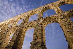 世界遺産セゴビア旧市街とローマ水道橋