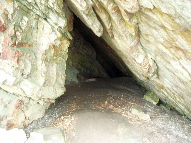 アボリジニの洞窟