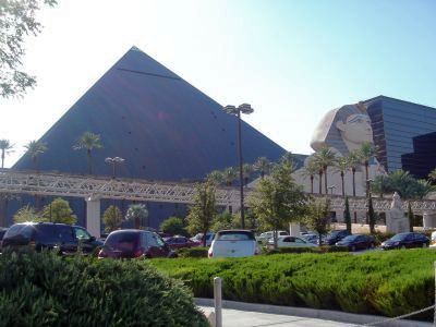 ルクソールHのピラミッド