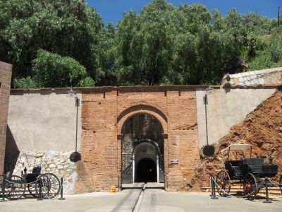 エデン鉱坑の西の入口