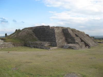 トゥーラ遺跡のピラミッド