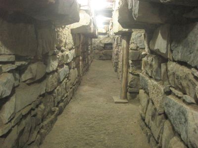 チャビン神殿の地下通路