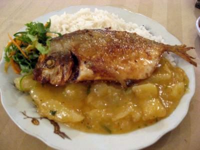 カハマルカの魚フライ定食
