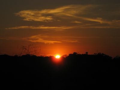 アマゾンの夕陽。静か。