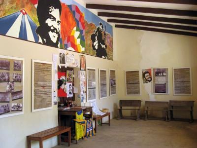 イゲラ村の小学校は博物館