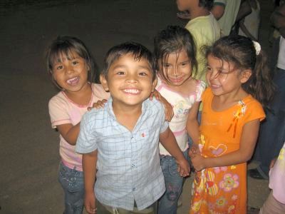 コロニア沖縄の子供たち