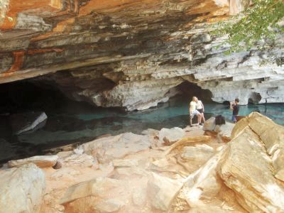 レンソイス、水の青い洞窟