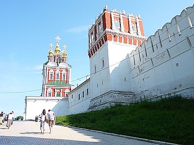ノヴォデヴィチ修道院城壁