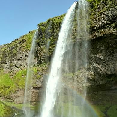 アイスランドの滝、セーリャラントスフォス