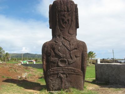 世界遺産イースター島/ラパヌイのモアイに秘められた悲劇の歴史!チリ旅行記